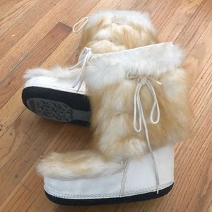 Lei fluffy ski boot y2k